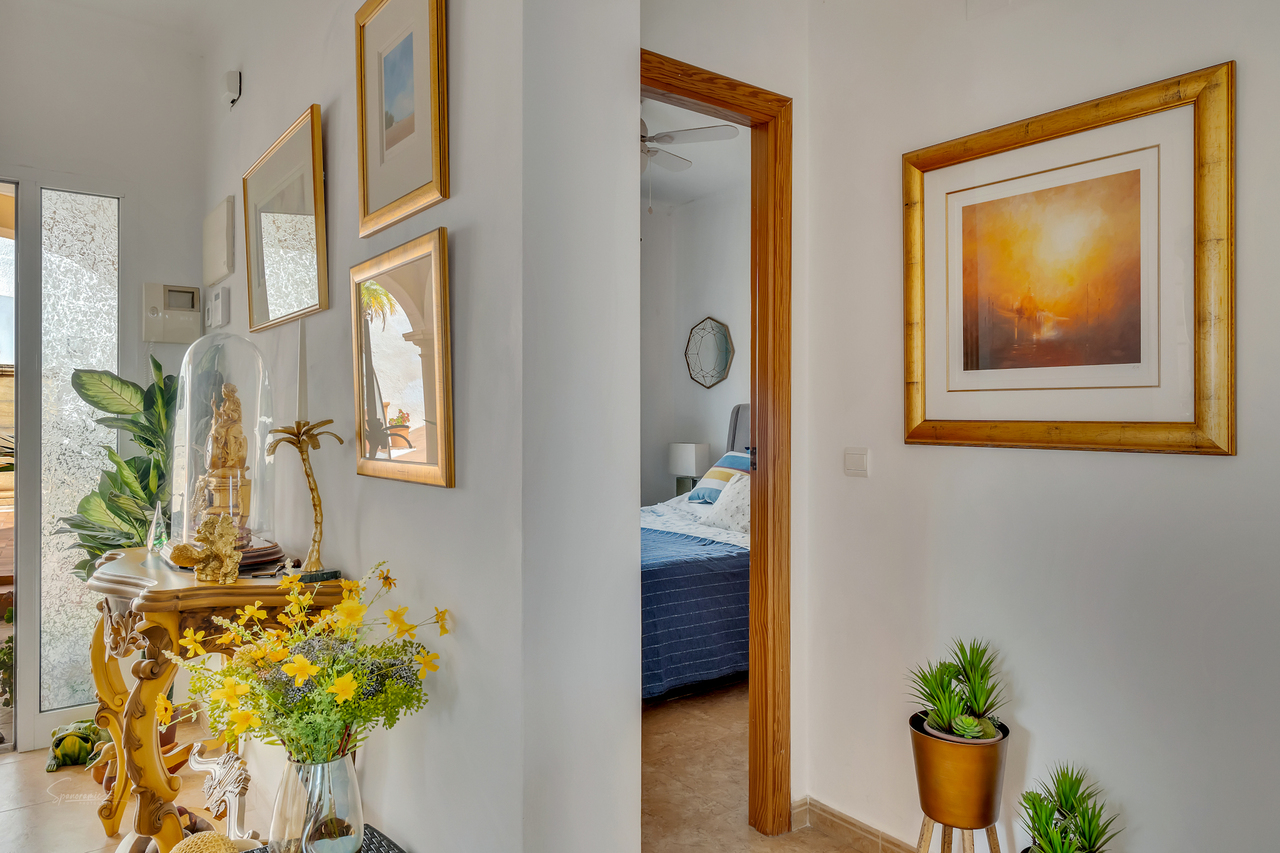 Villa for sale in Pego