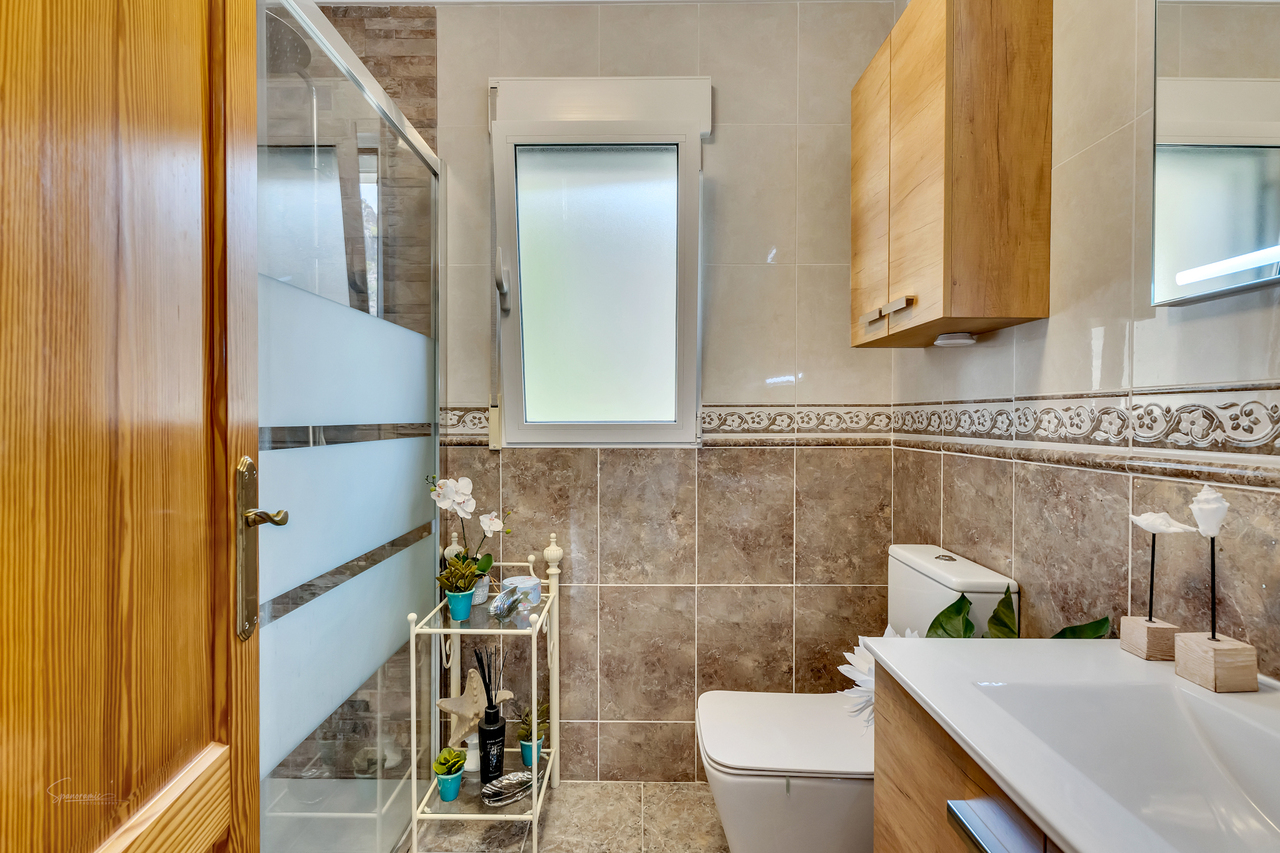 Villa for sale in Pego
