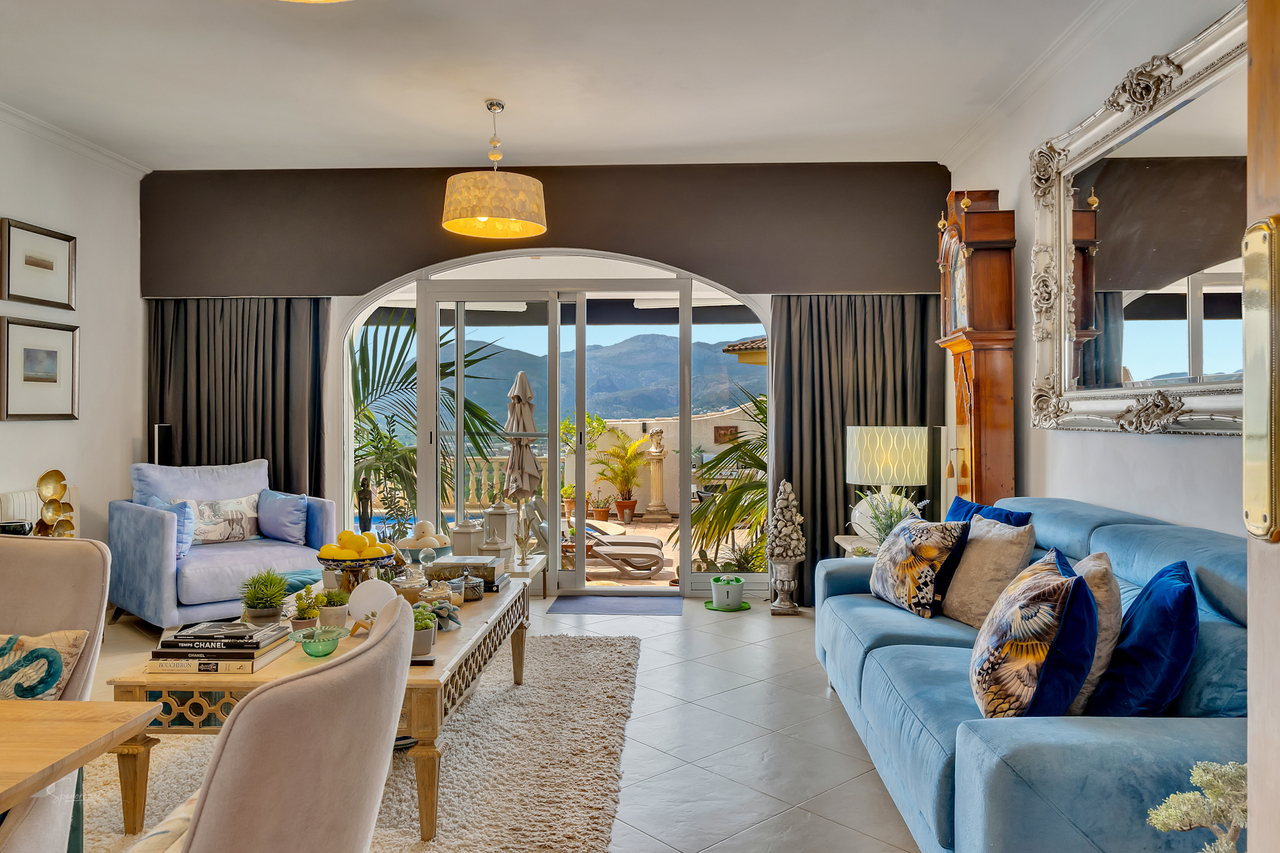 Villa for sale in Pego