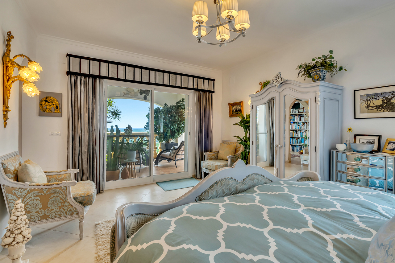 Villa for sale in Pego