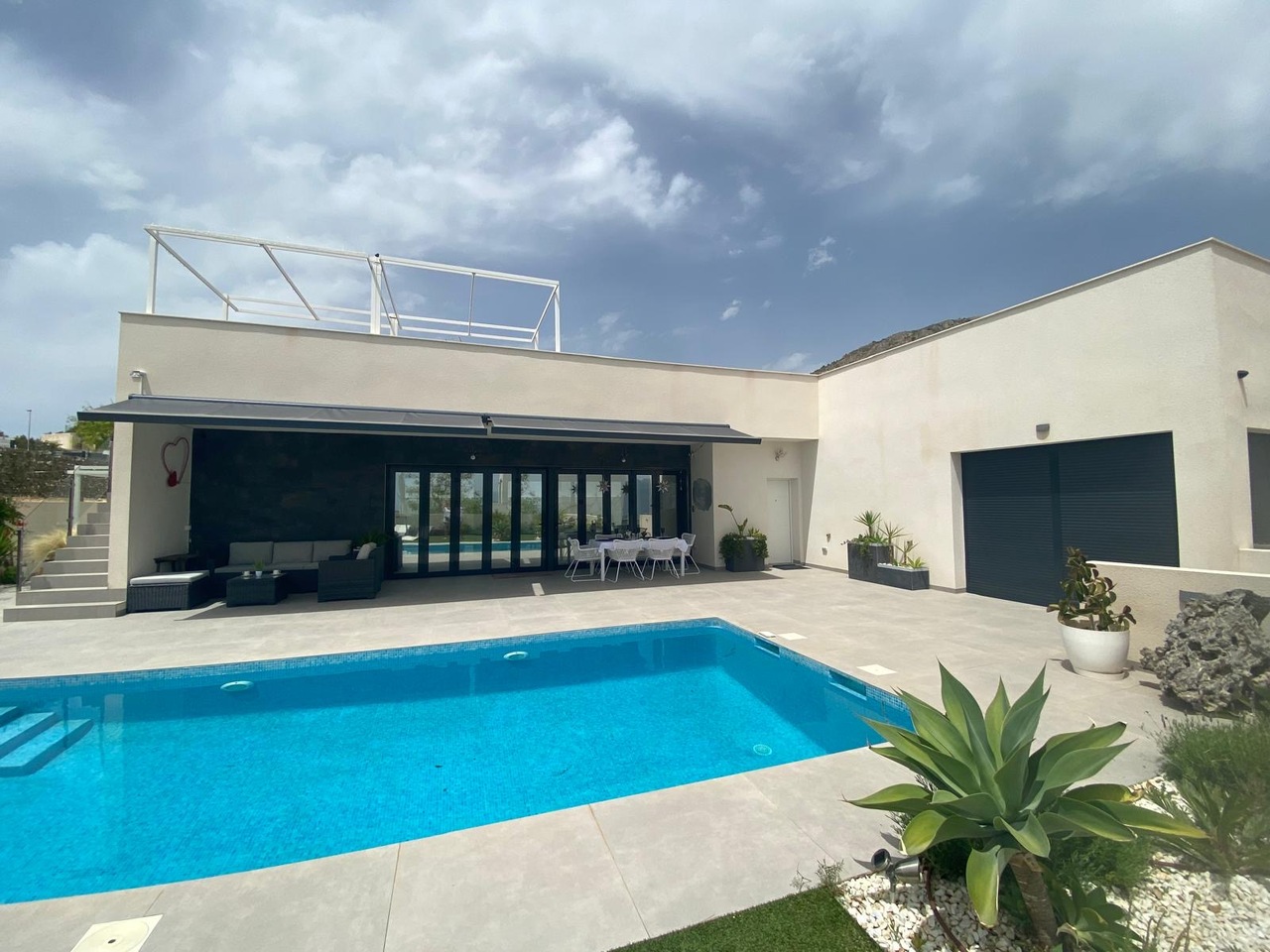 Villa en venta en Polop