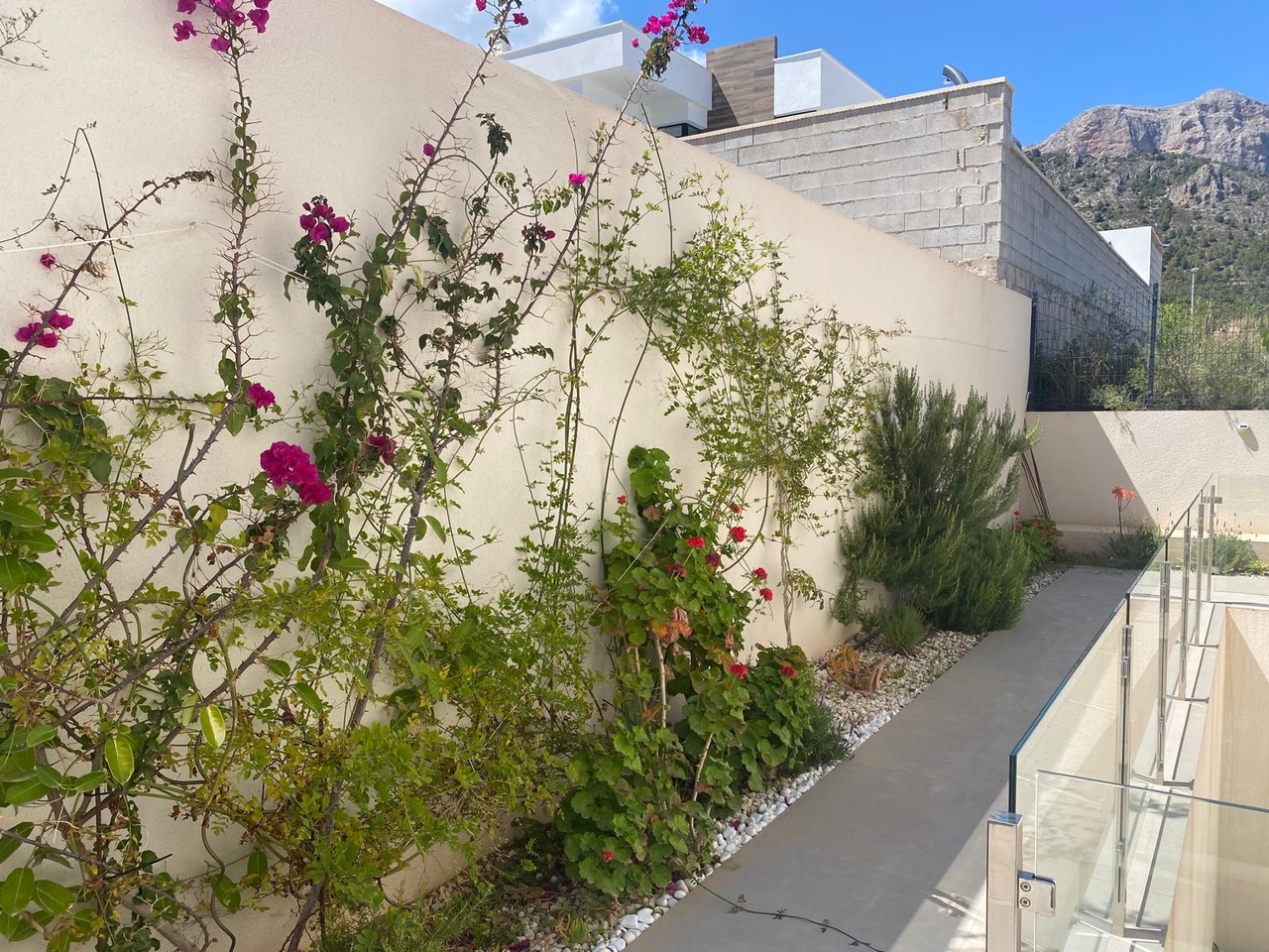 Villa en venta en Polop